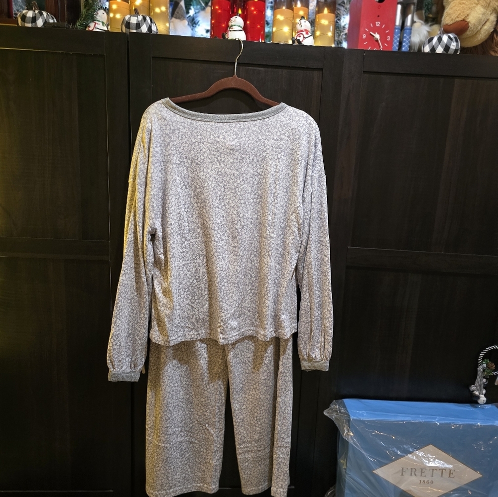 Bloomingdales Jane & Bleecker Colorful Patterned Drawstring  Pajama Set Size: XL - Picture 6 of 12